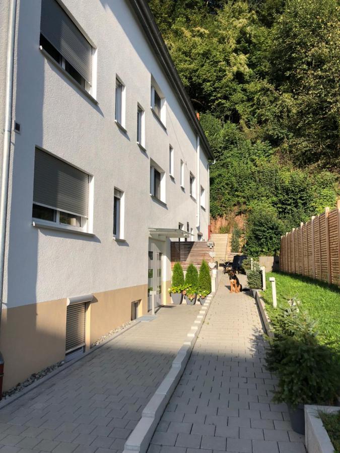 Ferienwohnungen Lamisto Am Waldesrand Neckartenzlingen Exterior photo